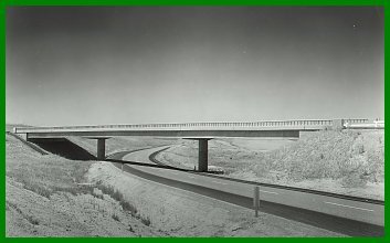 395-71_intersection_1956a.jpg (16879 bytes)