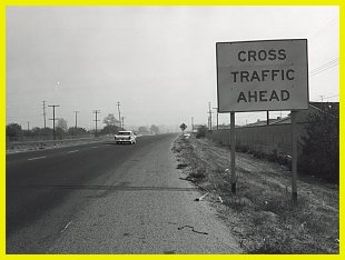 I-10_cross_traffic.jpg (16775 bytes)