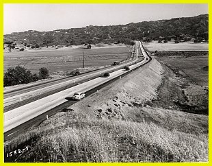 gavin_canyon_expressway.jpg (30707 bytes)